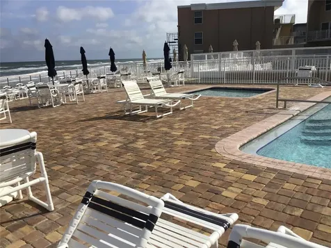 4811 Saxon New Smyrna Beach FL 32169