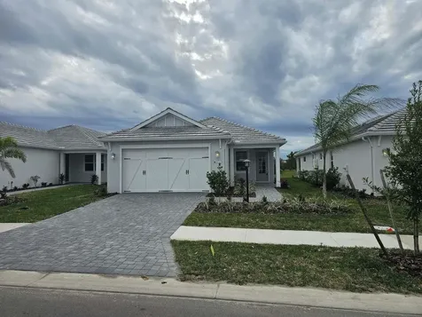 8177 Sternway Road Sarasota FL 34240