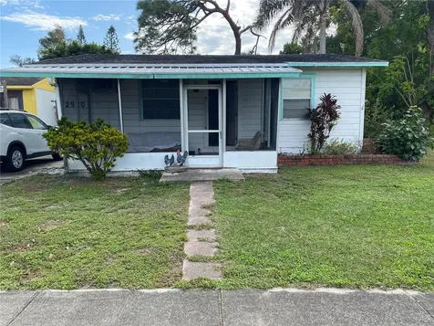 2920 Division Drive N St Petersburg FL 33714