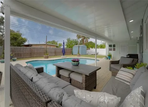 7560 Orpine Drive N St Petersburg FL 33702