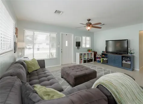 7560 Orpine Drive N St Petersburg FL 33702