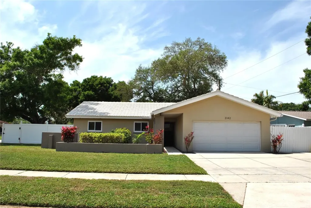 3142 65th Street N St Petersburg FL 33710