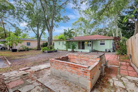 2837 30th Street N St Petersburg FL 33713