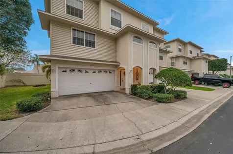 8174 Eagles Park Drive St Petersburg FL 33709