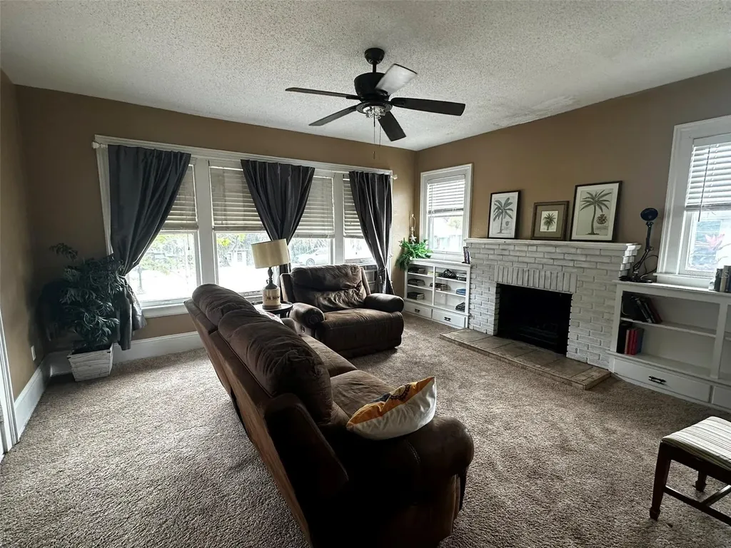 740 Summit Street Eustis FL 32726