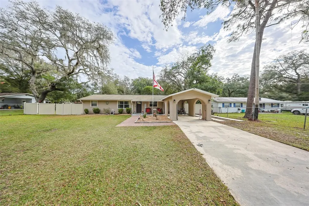 7716 Forbes Road Zephyrhills FL 33540