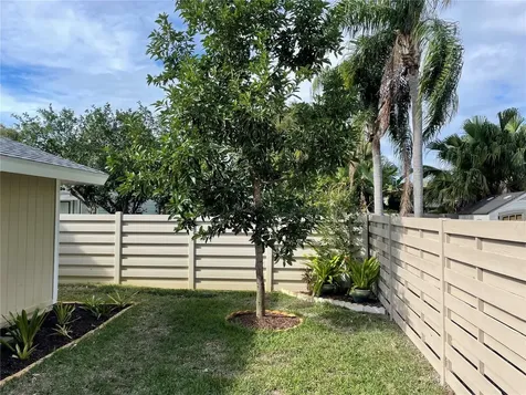 4639 Classique Drive Sarasota FL 34243
