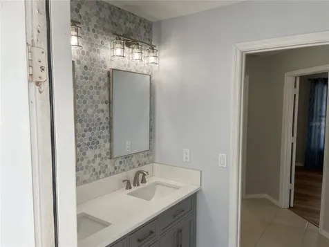 4639 Classique Drive Sarasota FL 34243