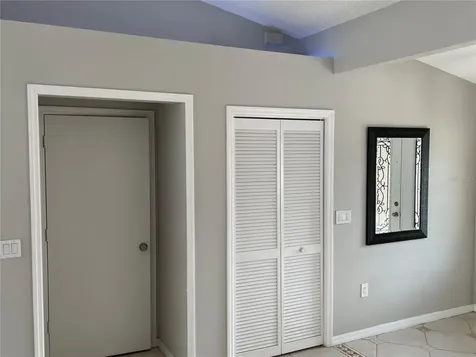 4639 Classique Drive Sarasota FL 34243