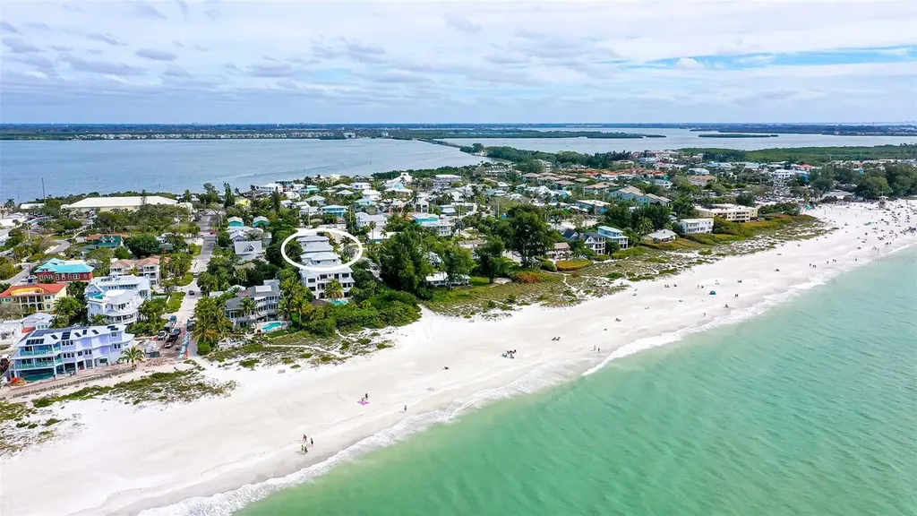 118 46th Street Holmes Beach FL 34217