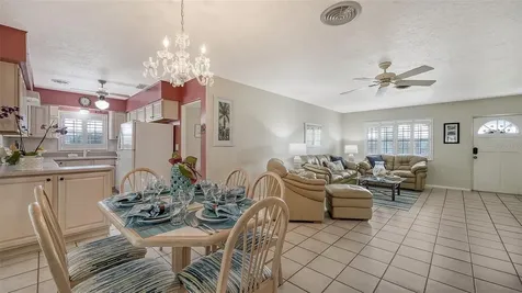 118 46th Street Holmes Beach FL 34217