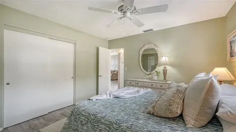 118 46th Street Holmes Beach FL 34217