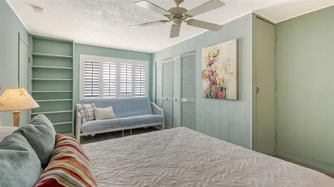 118 46th Street Holmes Beach FL 34217