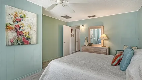 118 46th Street Holmes Beach FL 34217