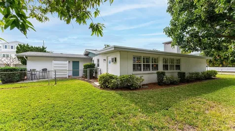 118 46th Street Holmes Beach FL 34217
