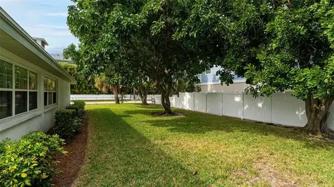 118 46th Street Holmes Beach FL 34217