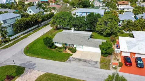 118 46th Street Holmes Beach FL 34217