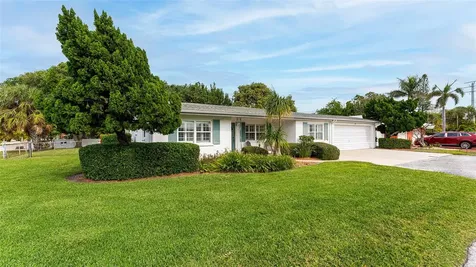 118 46th Street Holmes Beach FL 34217