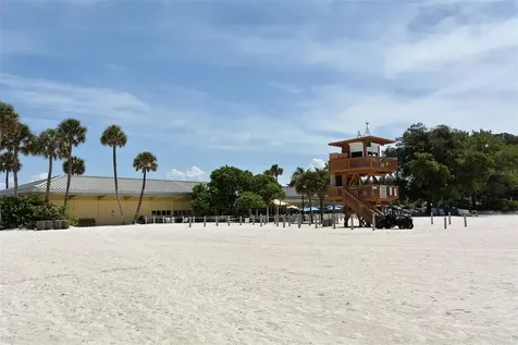 118 46th Street Holmes Beach FL 34217
