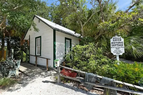 118 46th Street Holmes Beach FL 34217