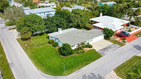 118 46th Street Holmes Beach FL 34217