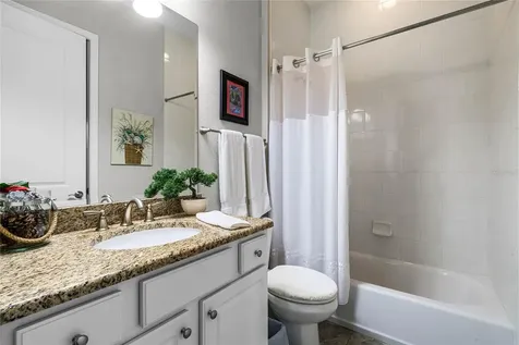 1660 Victoria Gardens Drive Deland FL 32724