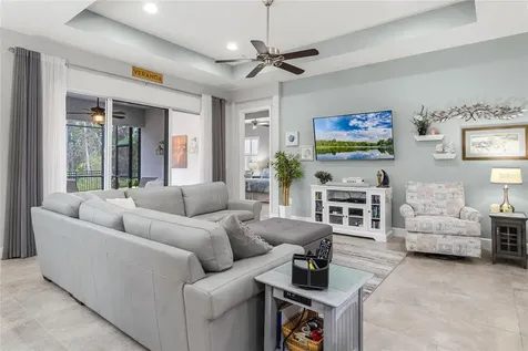 1660 Victoria Gardens Drive Deland FL 32724
