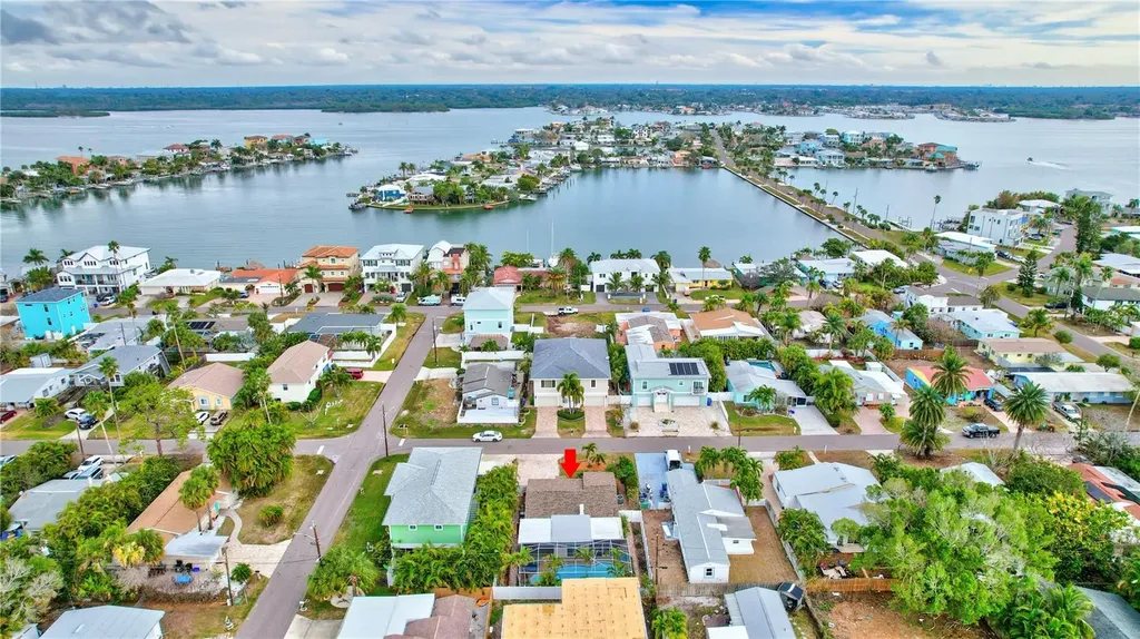 16110 3rd Street E Redington Beach FL 33708