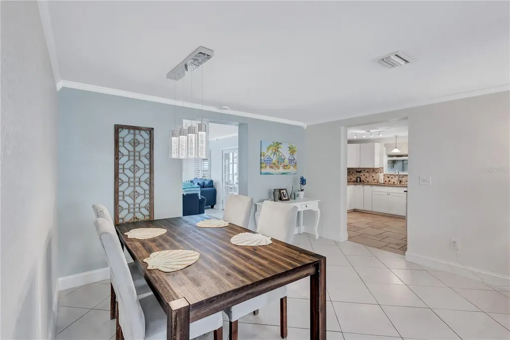 16110 3rd Street E Redington Beach FL 33708