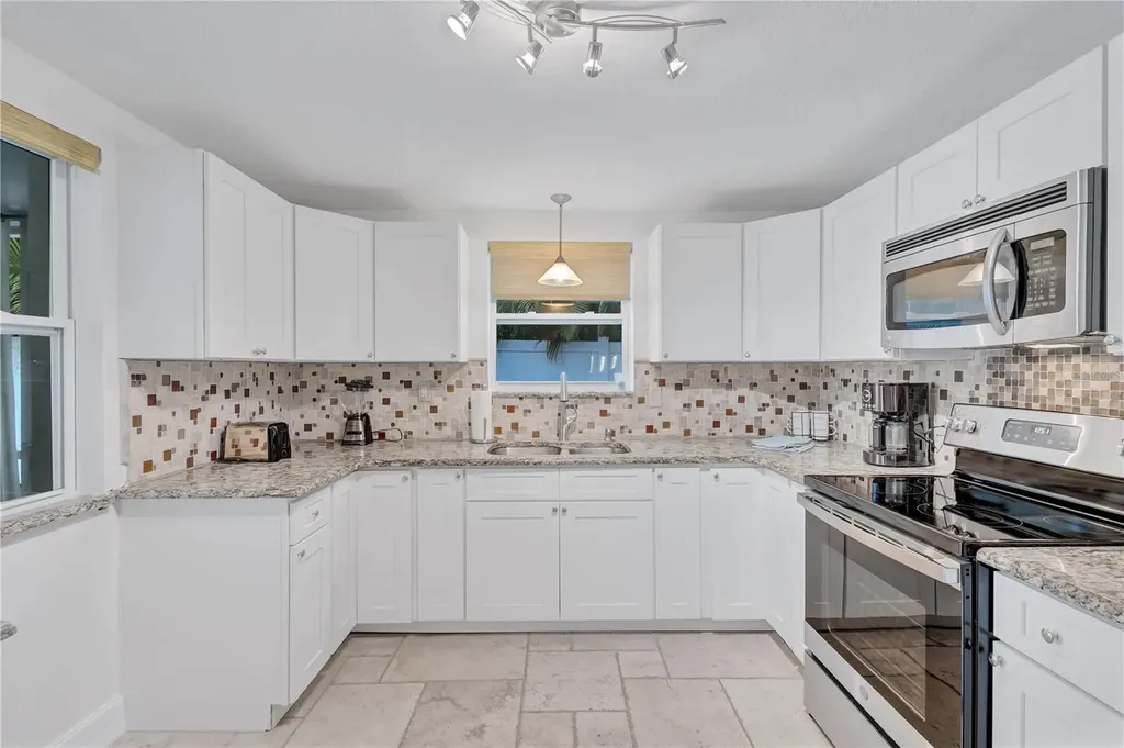 16110 3rd Street E Redington Beach FL 33708