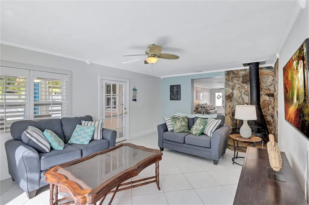 16110 3rd Street E Redington Beach FL 33708