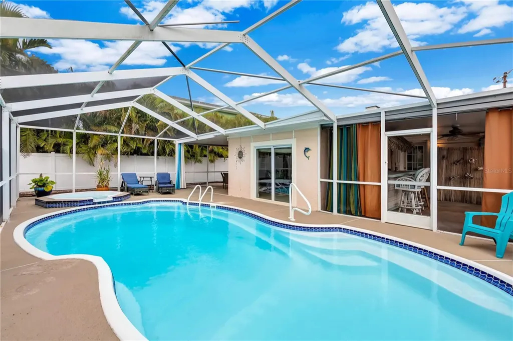 16110 3rd Street E Redington Beach FL 33708