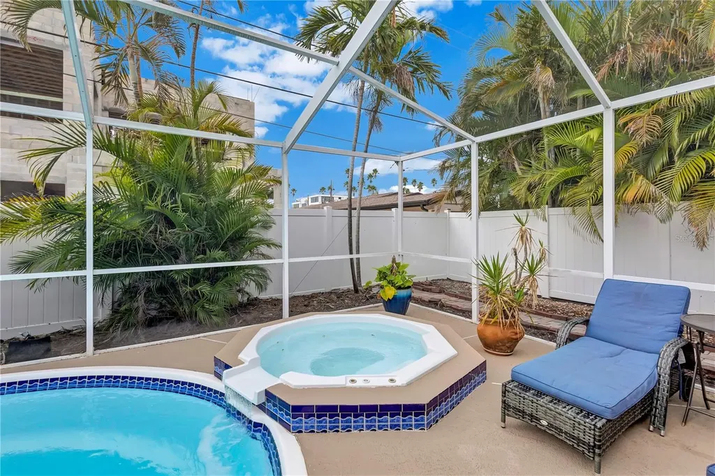 16110 3rd Street E Redington Beach FL 33708