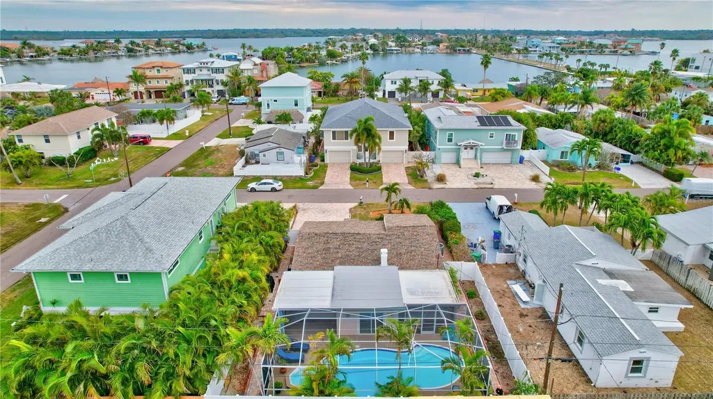 16110 3rd Street E Redington Beach FL 33708