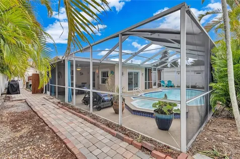 16110 3rd Street E Redington Beach FL 33708