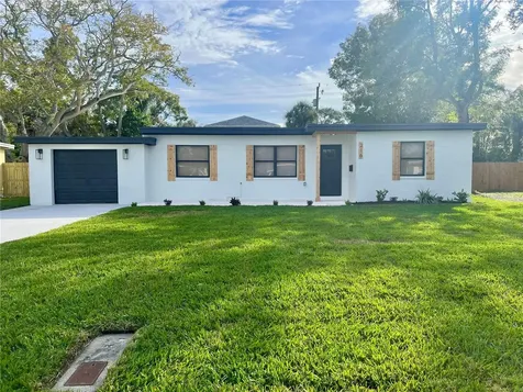 216 85th Avenue N St Petersburg FL 33702