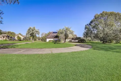 25253 Oaks Boulevard Land O Lakes FL 34639
