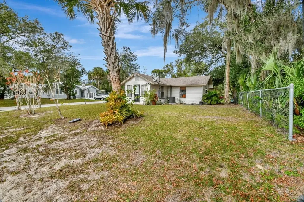 501 E French Avenue Orange City FL 32763