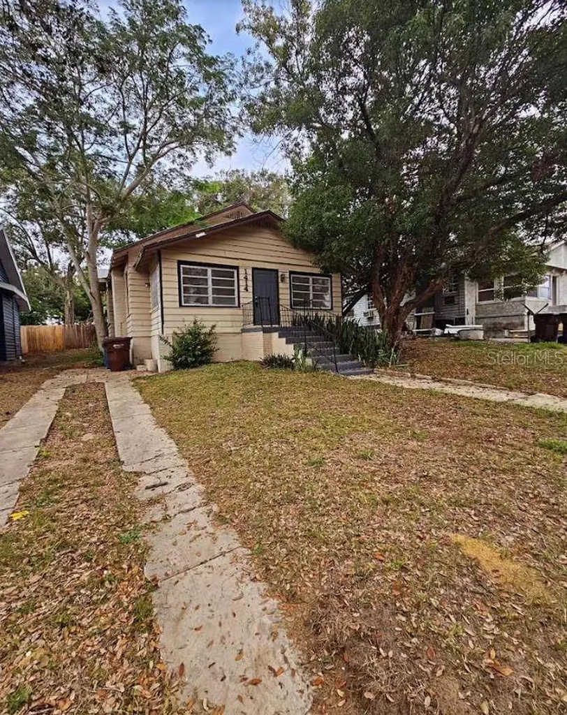 1414 Johns Avenue Haines City FL 33844