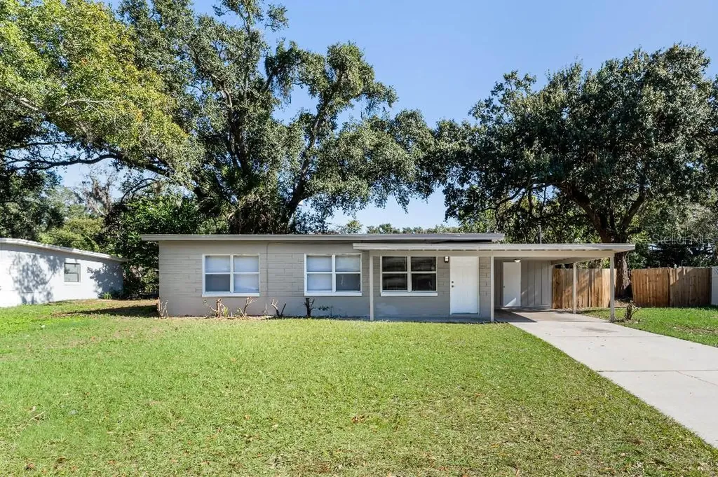 3907 Ravenwood Avenue Orlando FL 32839