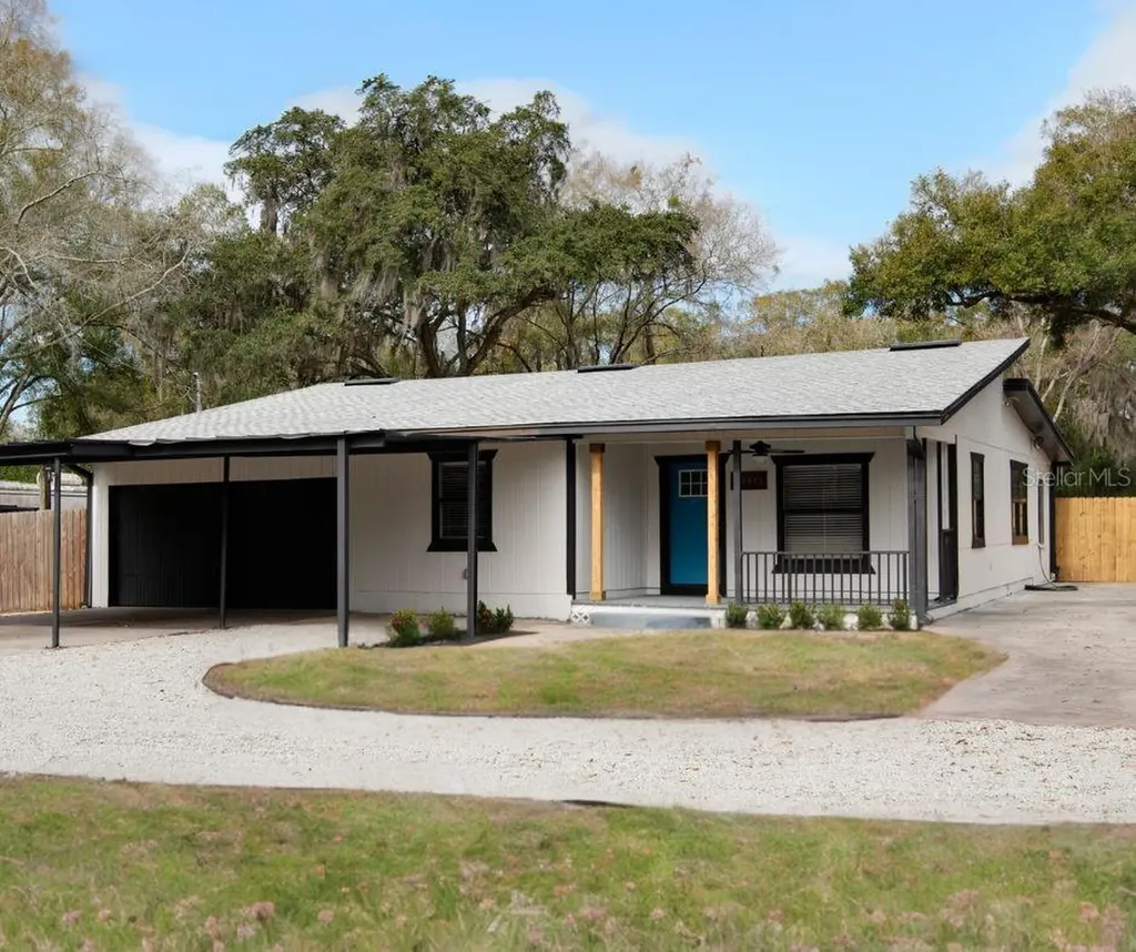 20951 Leonard Road Lutz FL 33558
