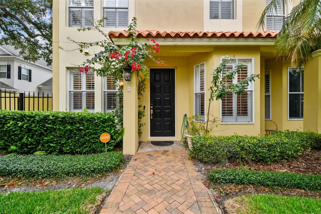 2807 W Price Avenue Tampa FL 33611