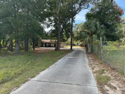 718 N Wekiwa Springs Road Apopka FL 32712
