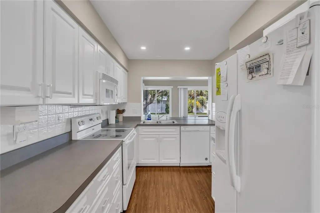 2449 Breakwater Circle Sarasota FL 34231