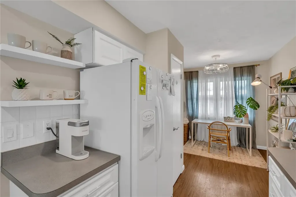 2449 Breakwater Circle Sarasota FL 34231