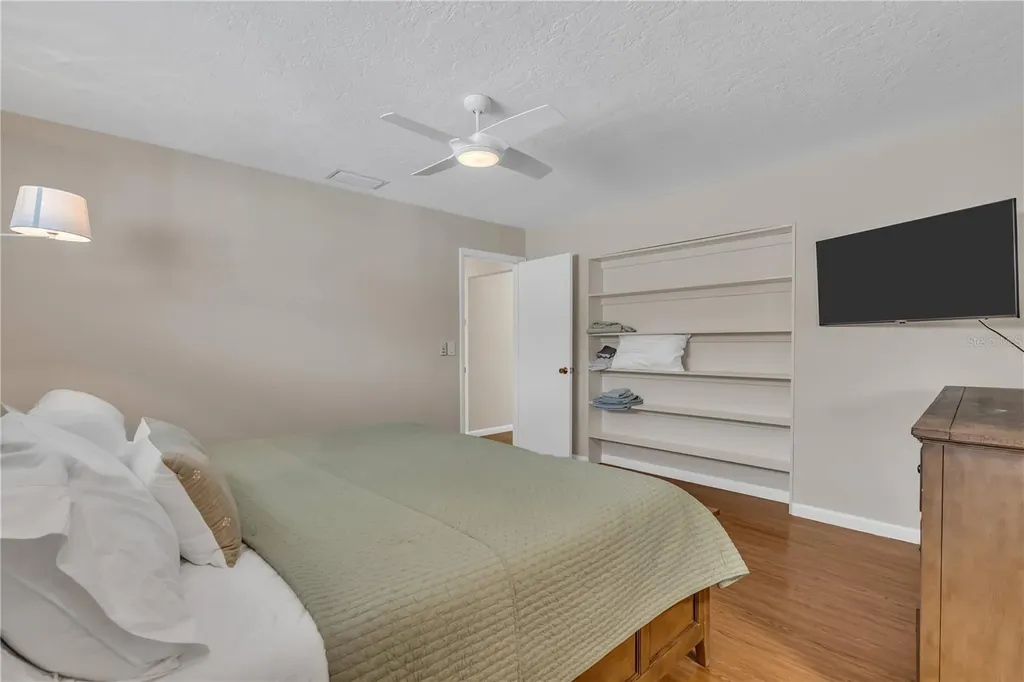 2449 Breakwater Circle Sarasota FL 34231