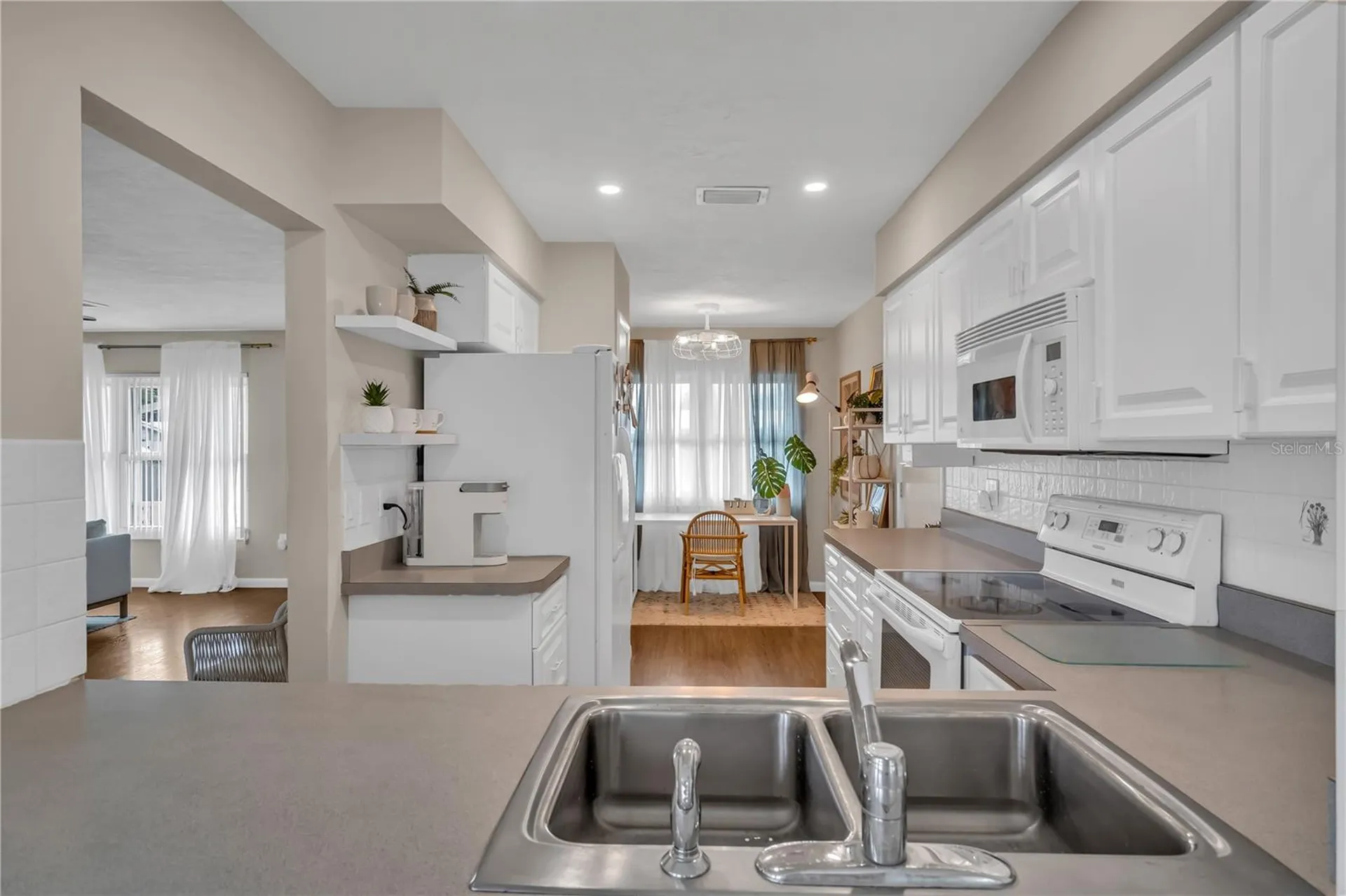 2449 Breakwater Circle Sarasota FL 34231