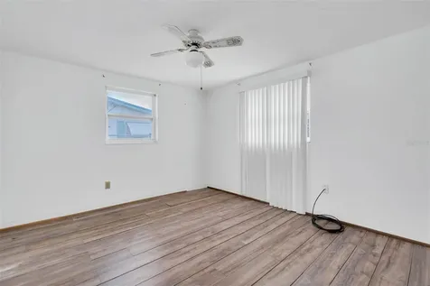 4803 Gaslight Avenue Holiday FL 34690