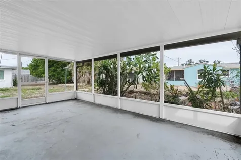 4803 Gaslight Avenue Holiday FL 34690