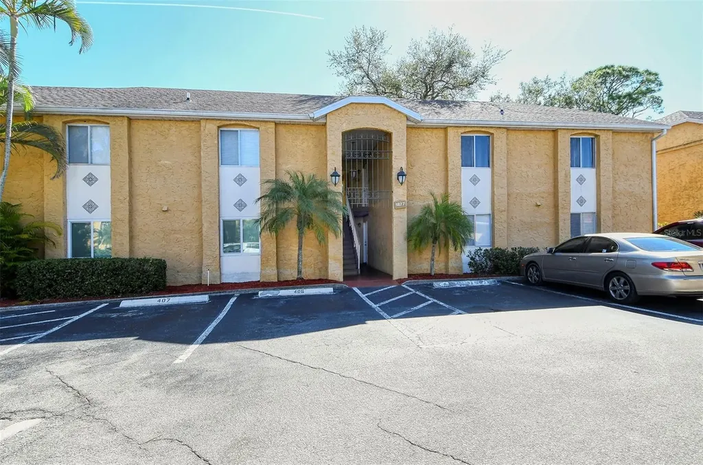 1877 Toucan Way Sarasota FL 34232